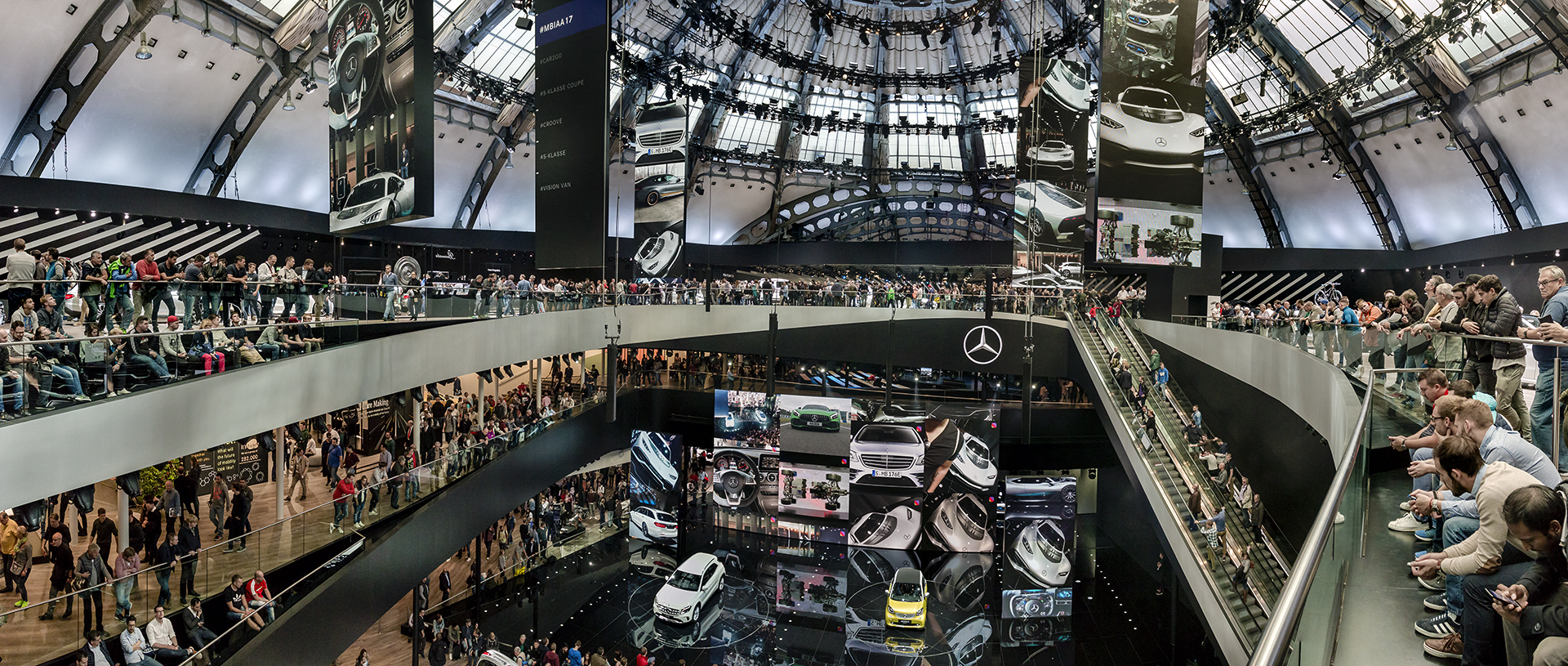 IAA Frankfurt 2019 - Mercedes-Stand in der Messehalle. Foto: eigenes.