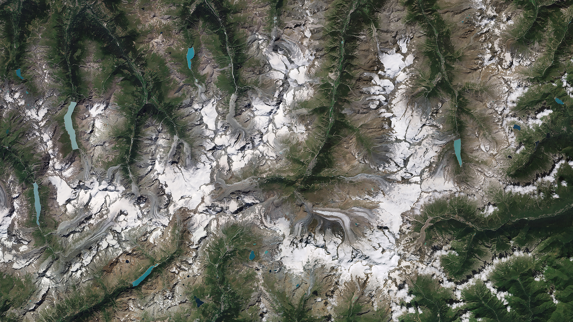 Satellitenaufnahme Walliser Alpen bei Zermatt. Copyright: ESA DARMSTADT, free licence.
