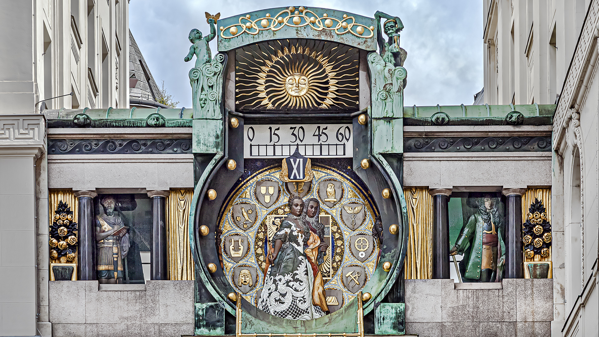 Die Ankeruhr, gebaut von Franz von Matsch zwischen 1911-1914, befindet sich am Hohen Markt 10-11, Wien, Österreich.