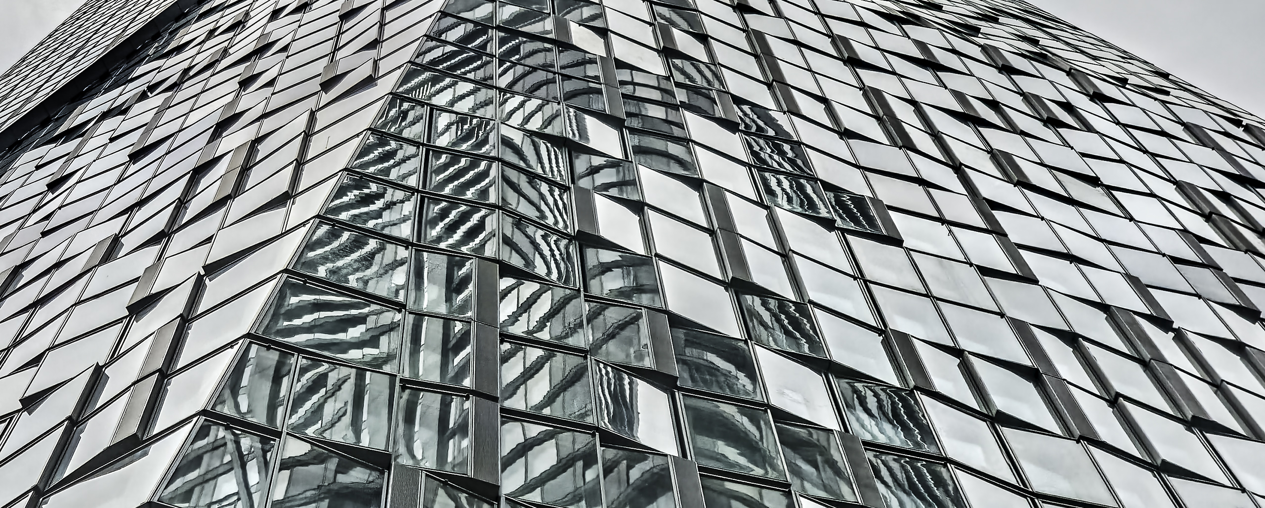 4 FRANKFURT - (angeblich) perfekte Lösungen mit LICHT gebaut.