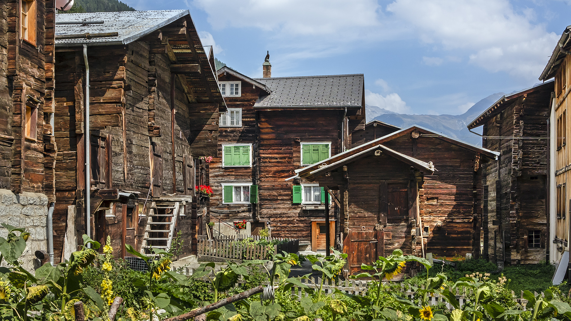 Wohnhäuser im Oberwallis (Goms).