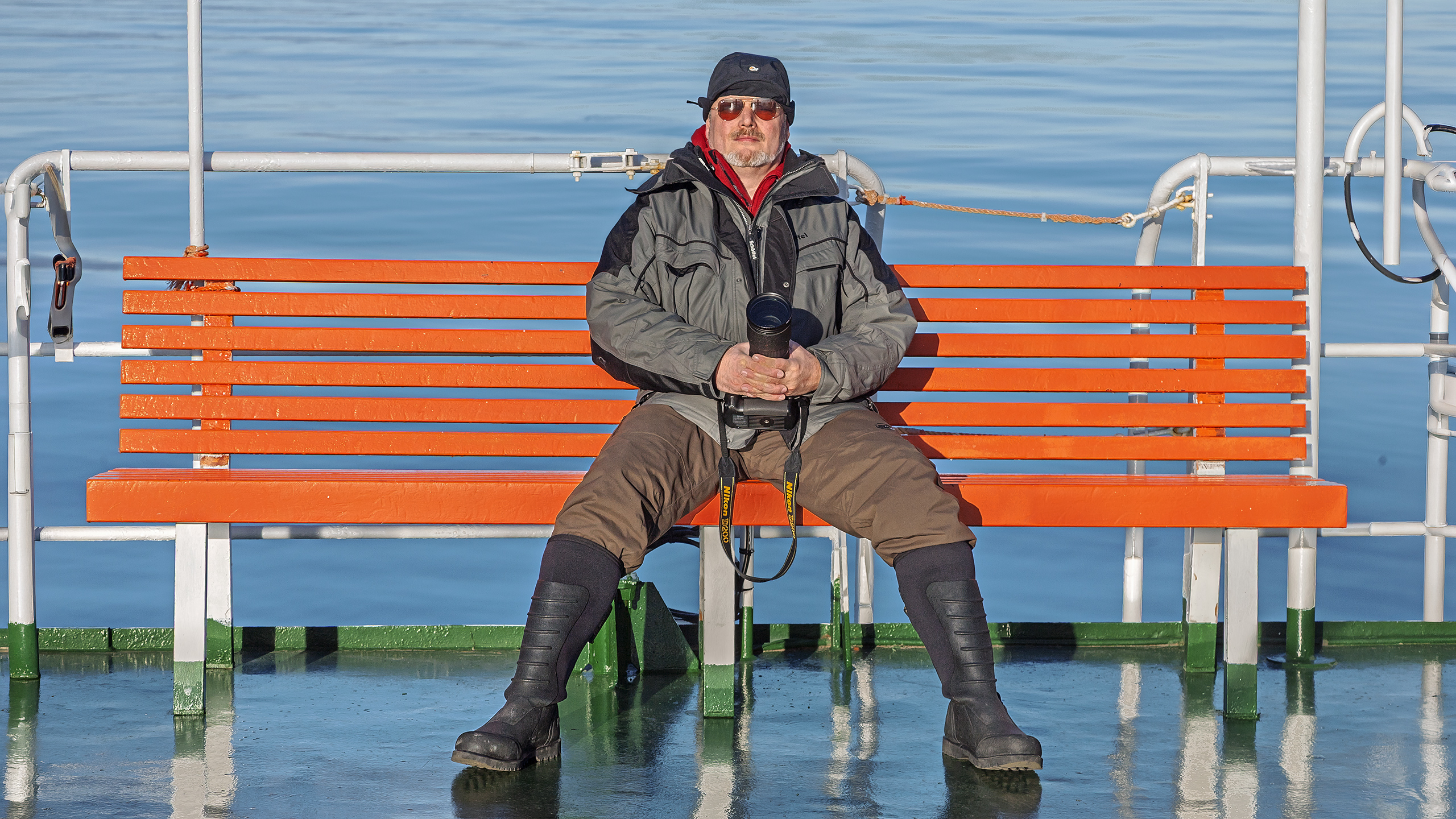 Im Sommer steht die Sonne den ganzen Tag am Himmel.