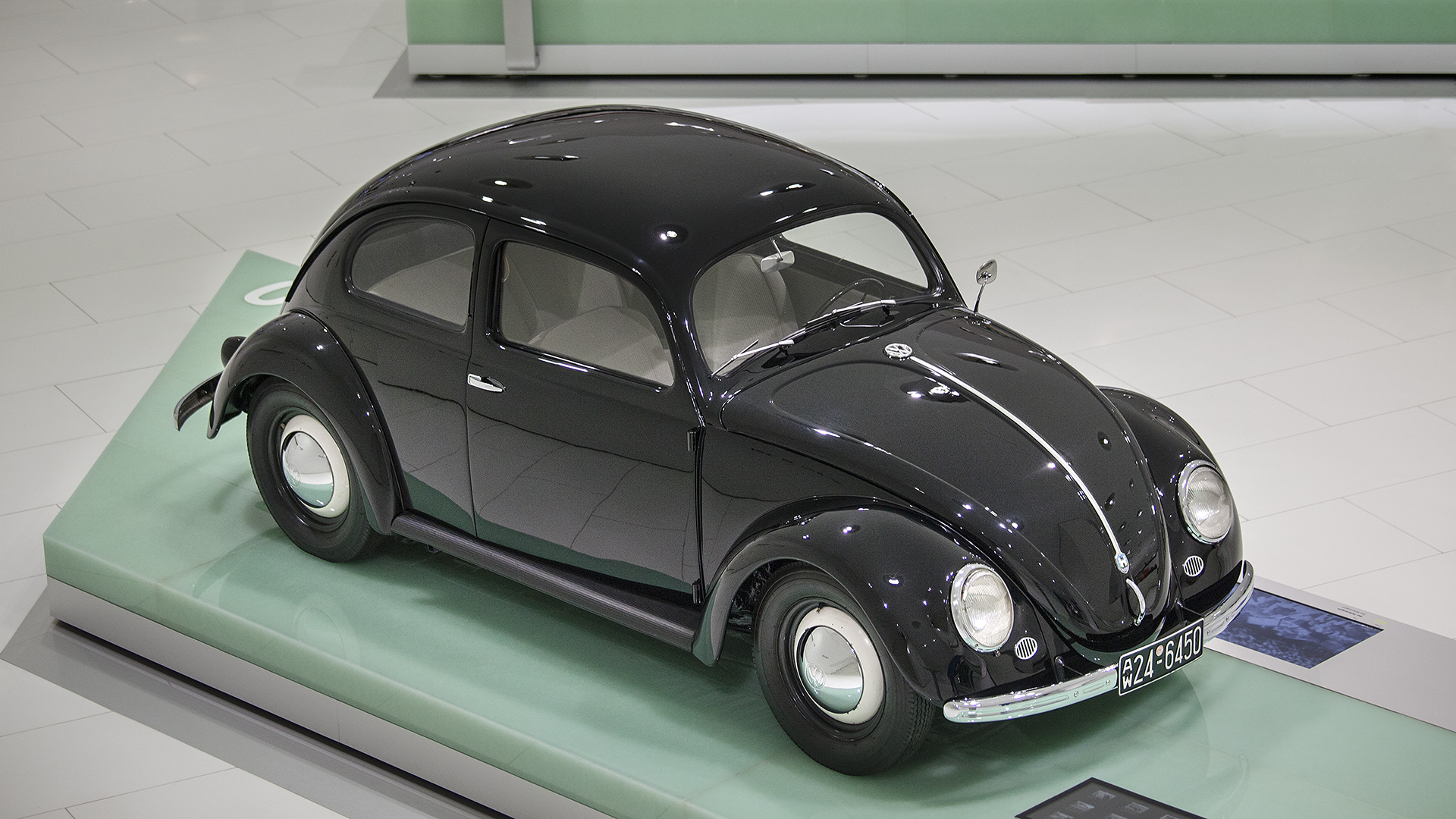 Zum Vergleich: Historischer VOLKS-Porsche.