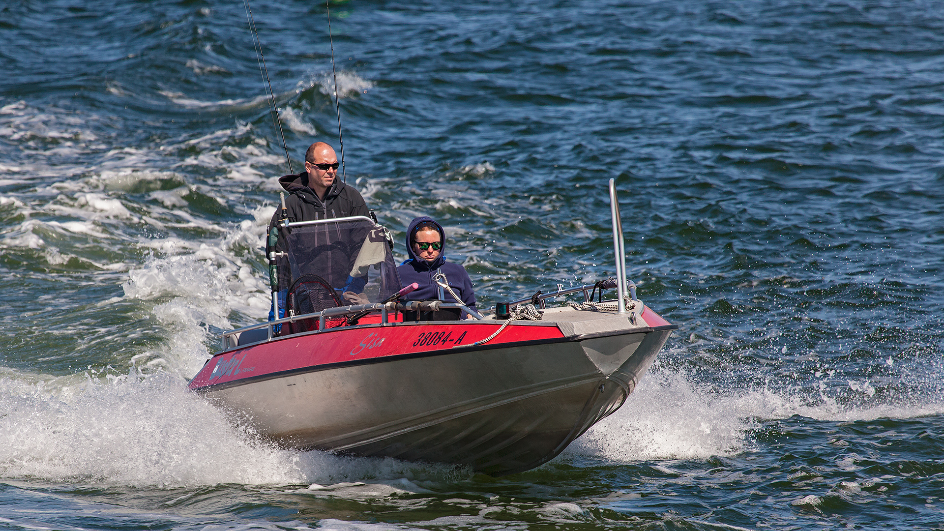Speedboot - für eine Angelfahrt an der Boddenküste bei Zingst/Ostsee.