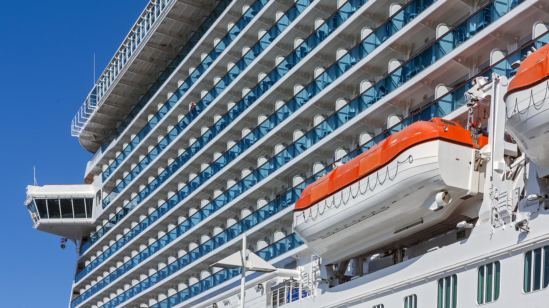 Kreuzfahrtschiff REGAL PRINCESS, HRO-Warnemünde, Ostsee.