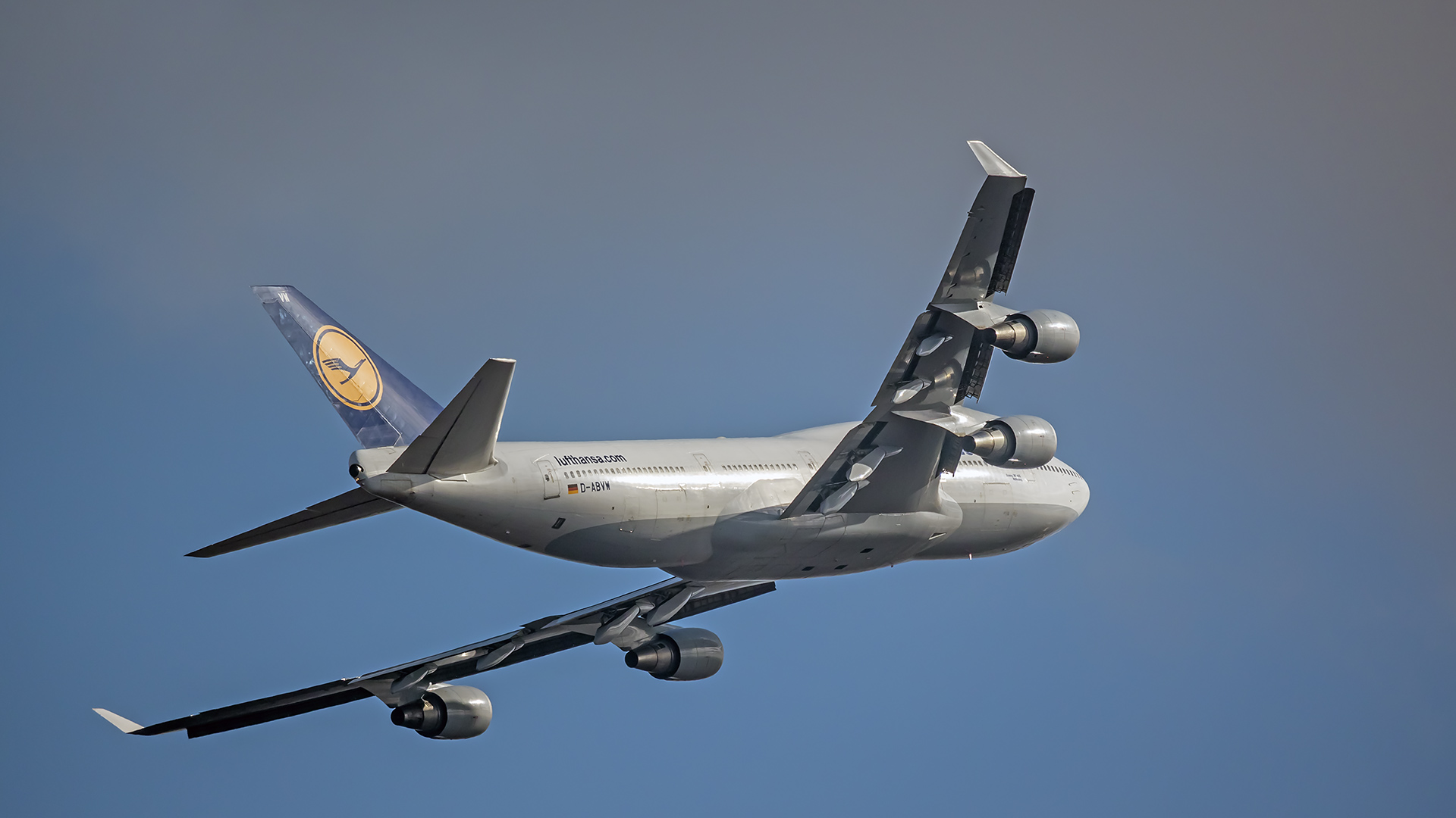 Lufthansa-Jumbo, abgehoben von FRAPORT Startbahn West.