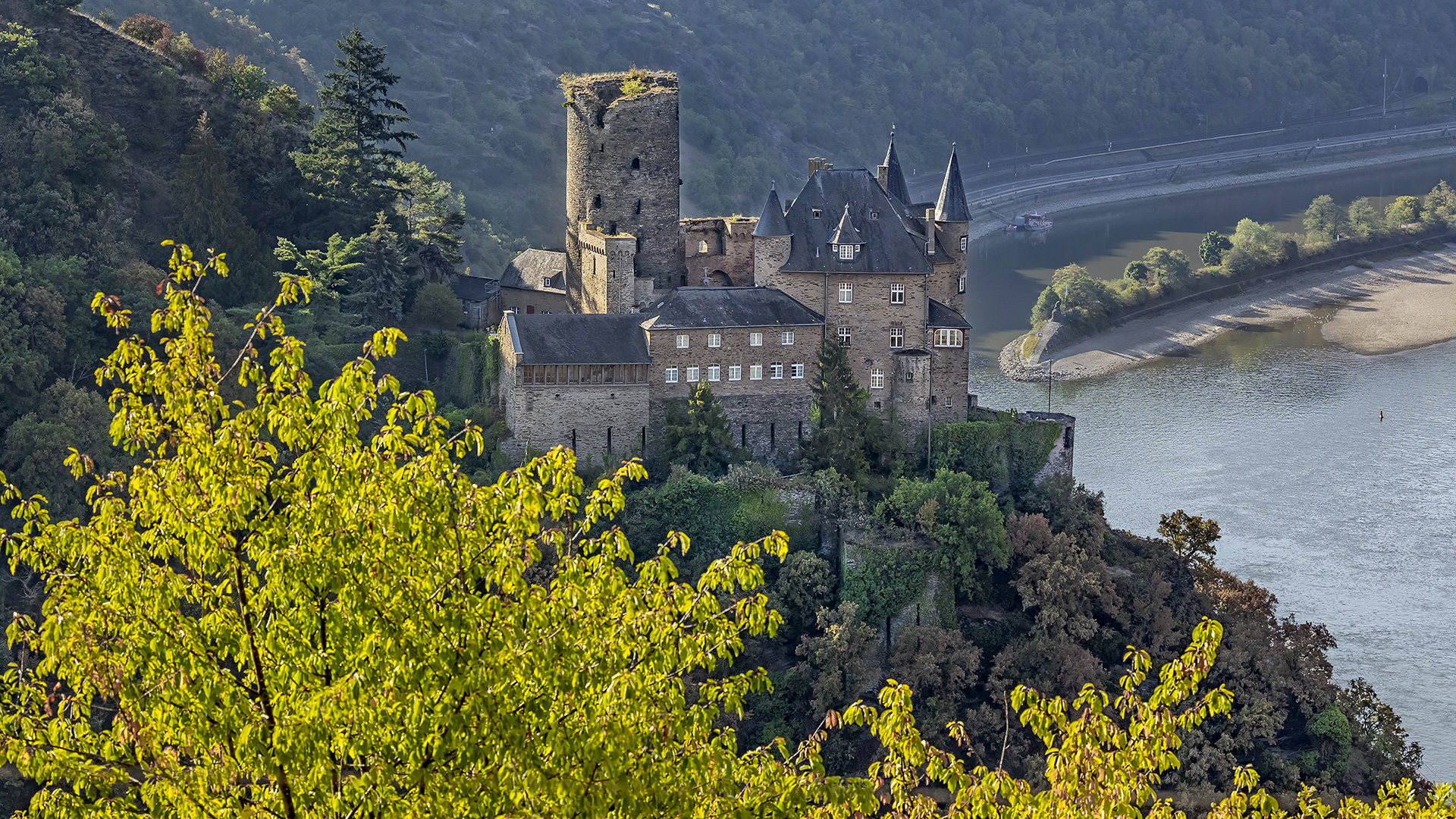 Burg Katz, Ausblick vom Dreiburgenblick.