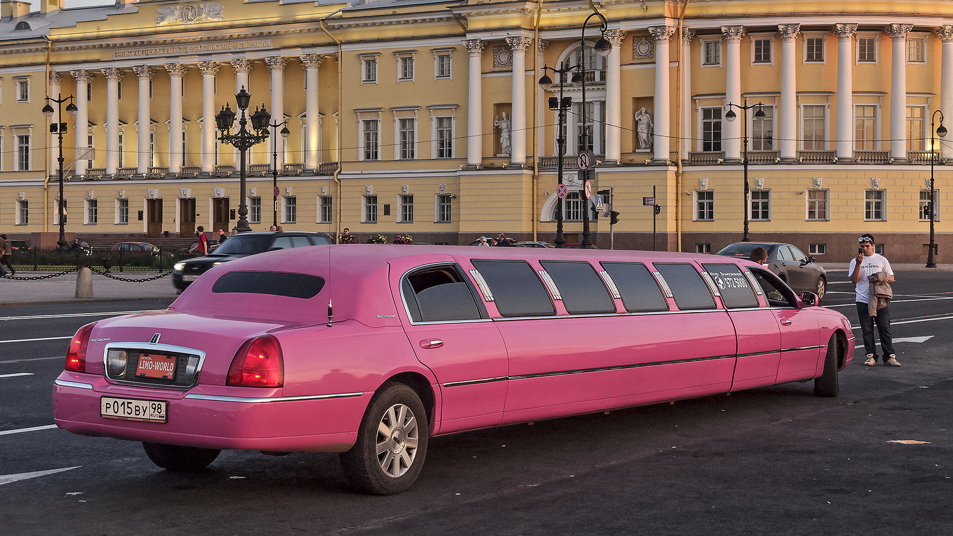 Stadtrundfahrt gefällig? LIMO-WORLD 5G macht's möglich. 5G = G-eimpft - G-enesen - G-etestet & G-enug G-eld auf dem Konto.