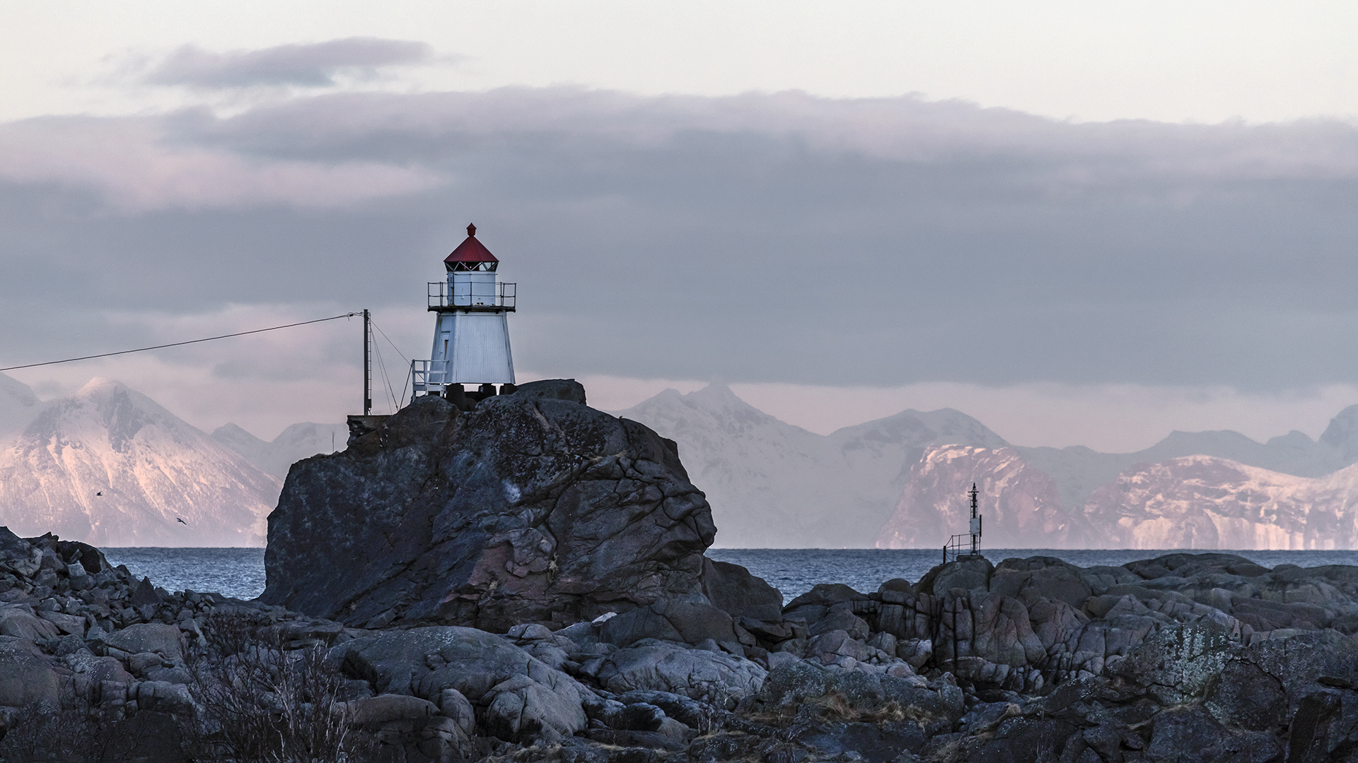 Hafeneinfahrt von Stamsund, Lofoten (NOR).