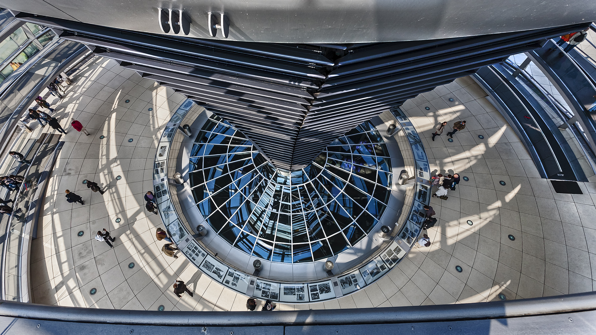 Reichstagskuppel, Berlin.