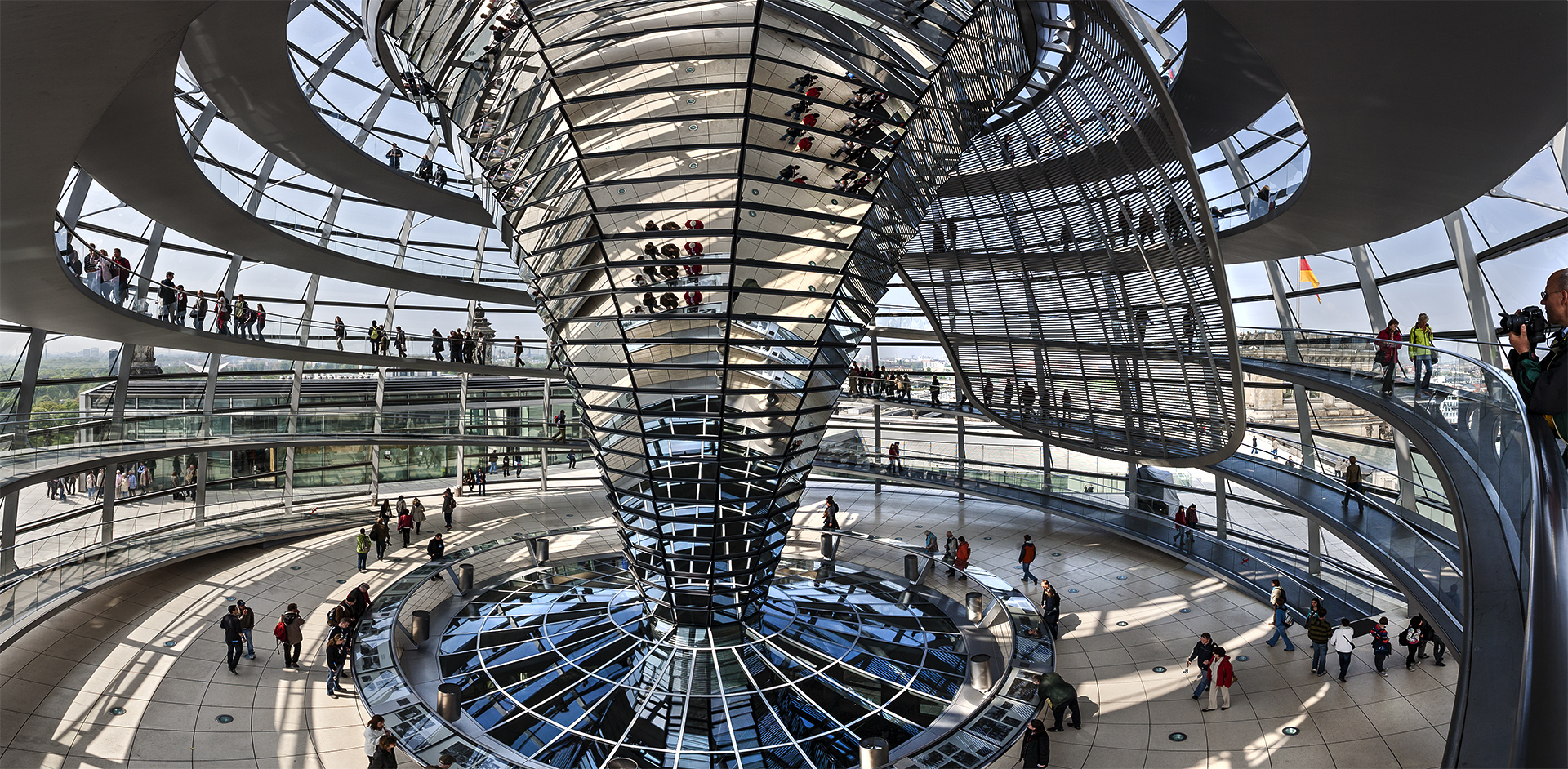 Reichstagskuppel, Berlin.
