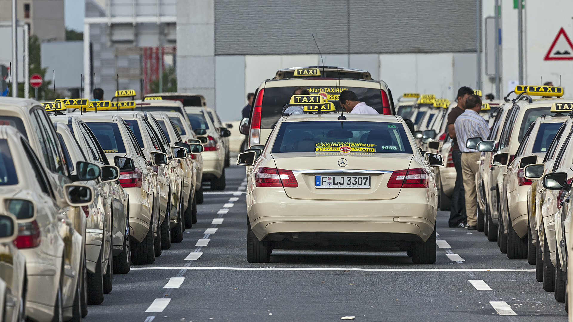 FRAPORT: Bitte ein Taxi!