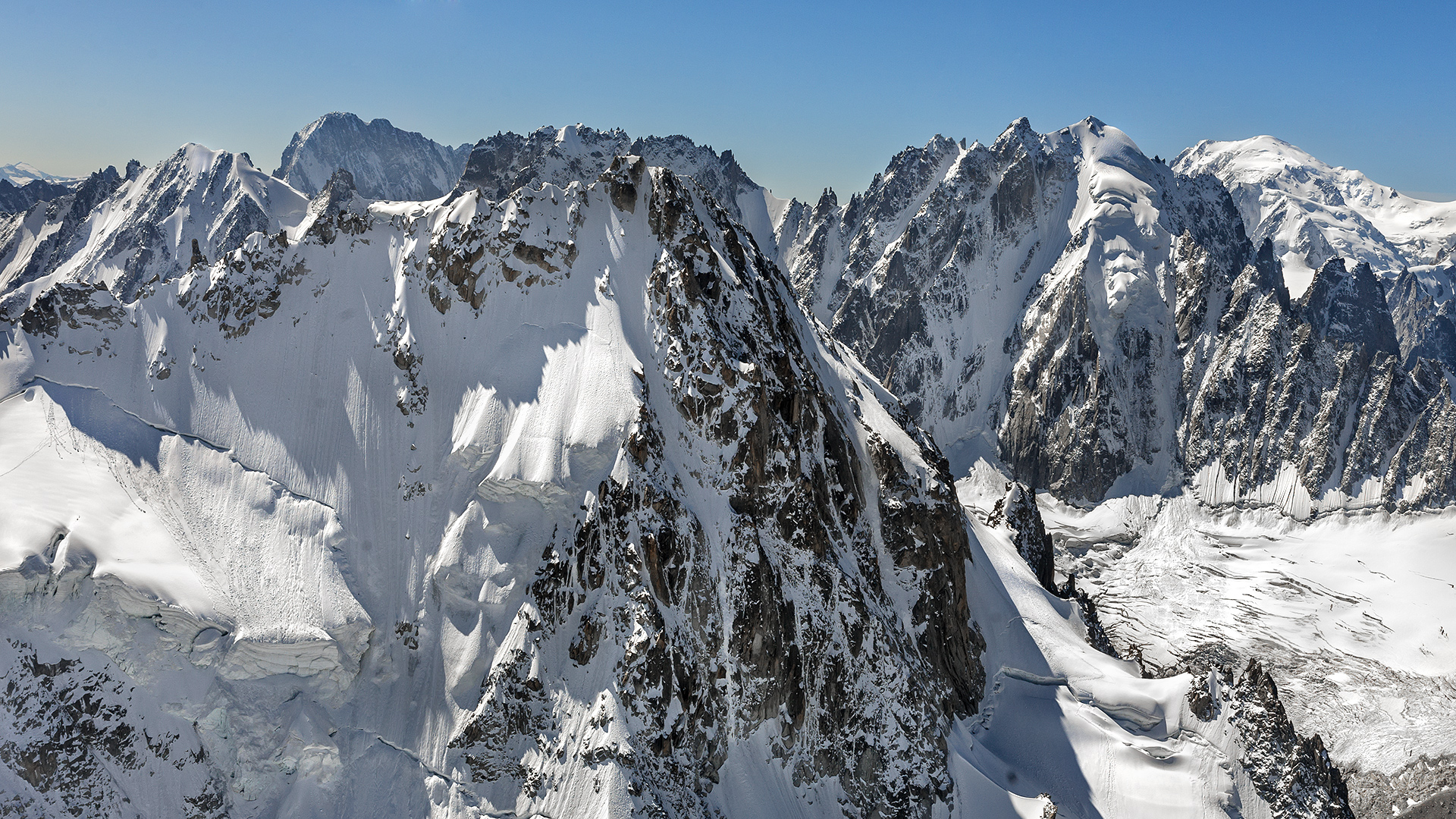 Aiguille du Chardonnet et Aiguille Vertes