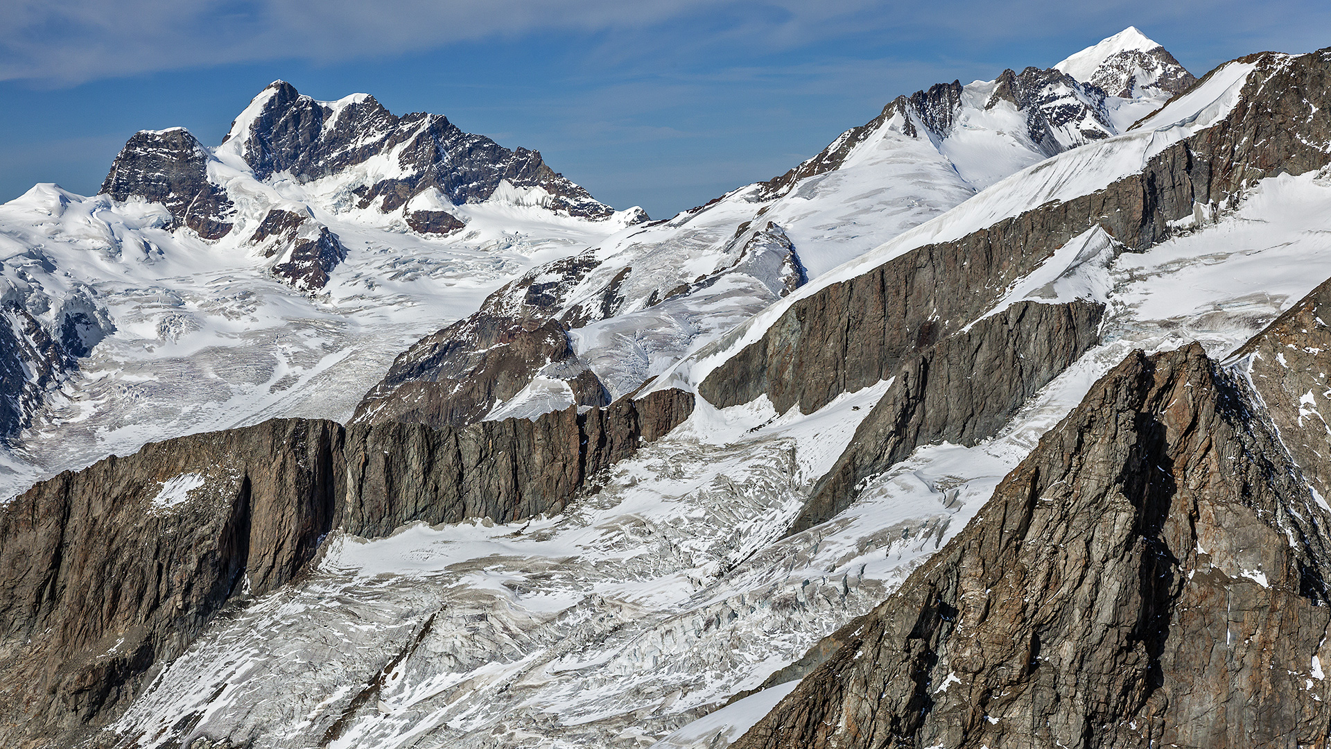 Grüneggfirn, Ausblick zur Jungfrau.