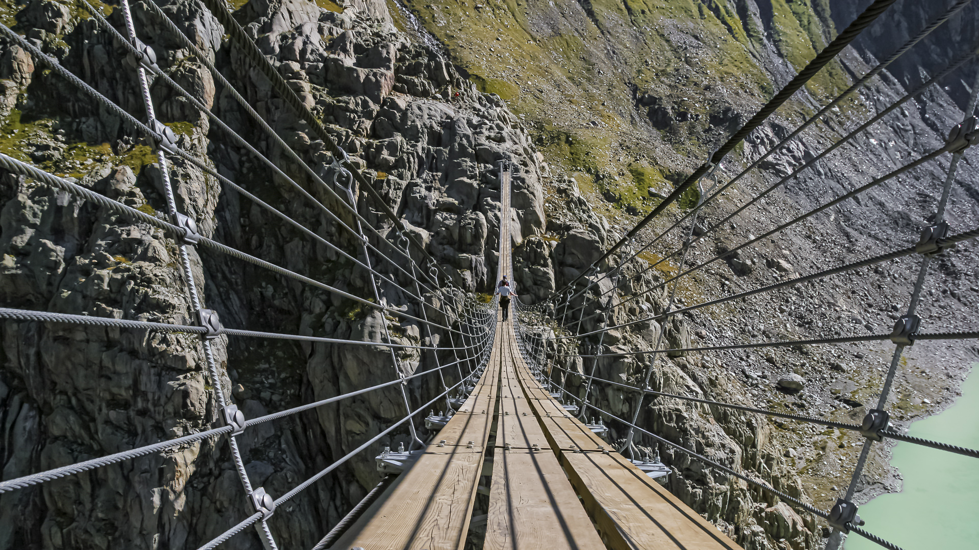 Alte Thriftbrücke am Thriftgletscher (2005).