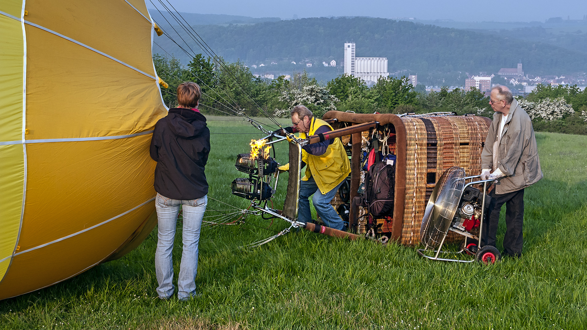 Früher Morgen Anfang Mai, Startplatz südöstlich von Würzburg.