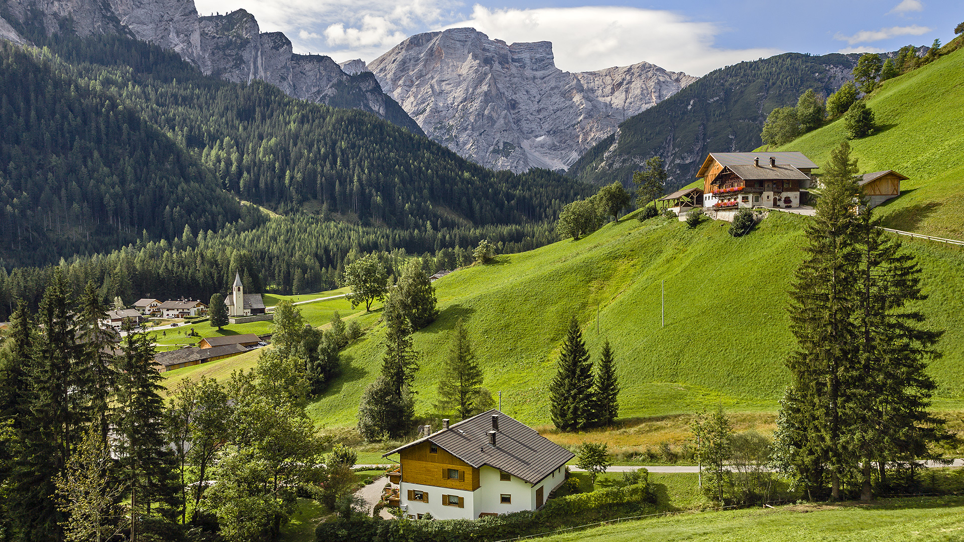 Sankt Veit im Pragser Tal - Blick auf den Seekofel.