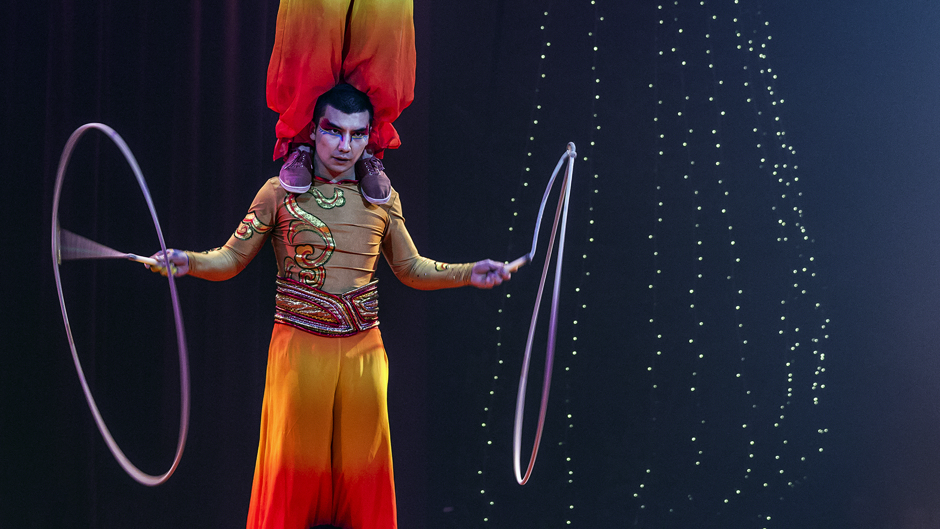 LASSOS, Chinesischer Staatscircus, 24. Weltweihnachtscircus Stuttgart 2016.
