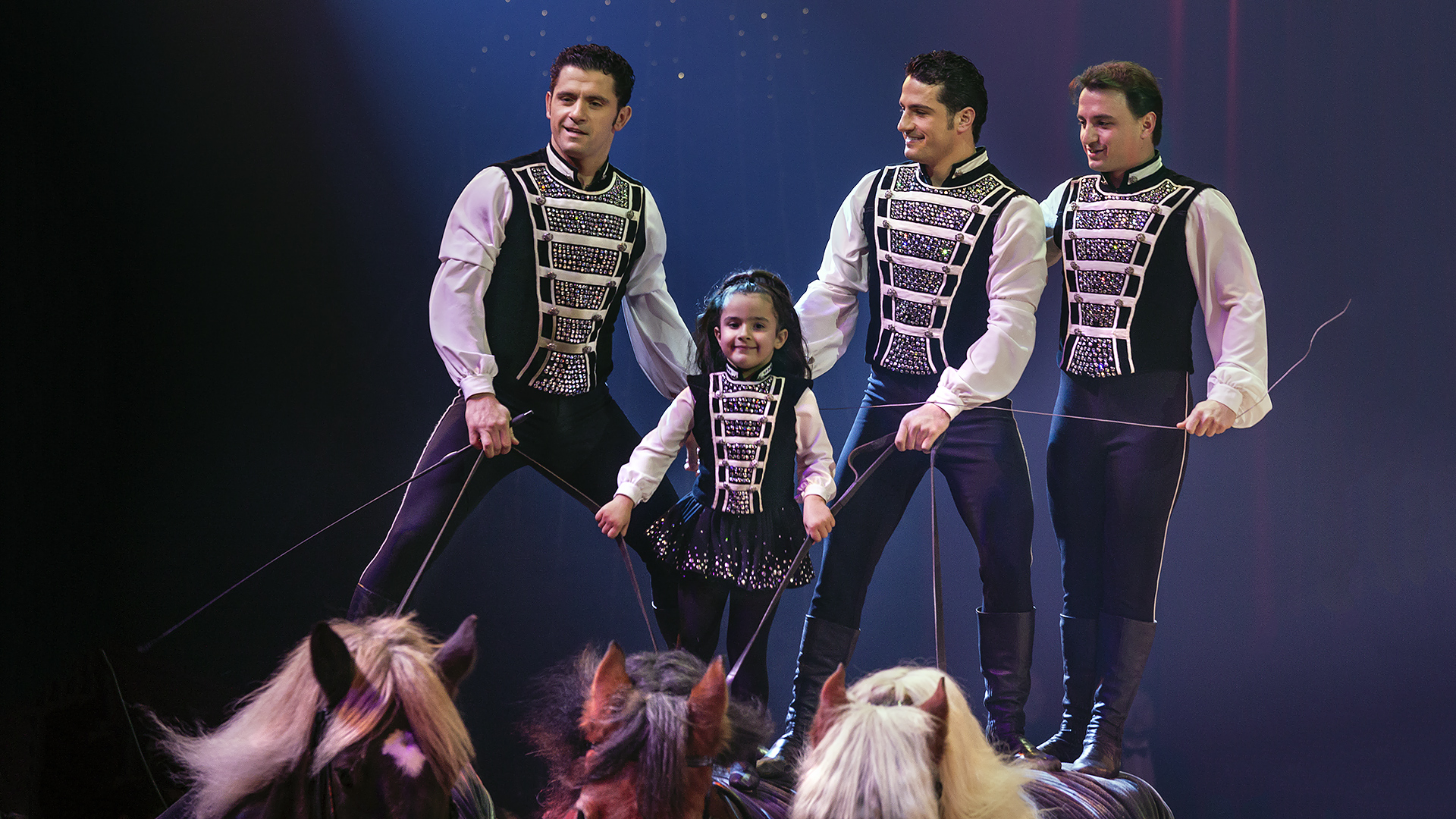 Frattelli Errani mit Ivan und Chanel Knie. Weltweihnachtscircus Stuttgart 2016.