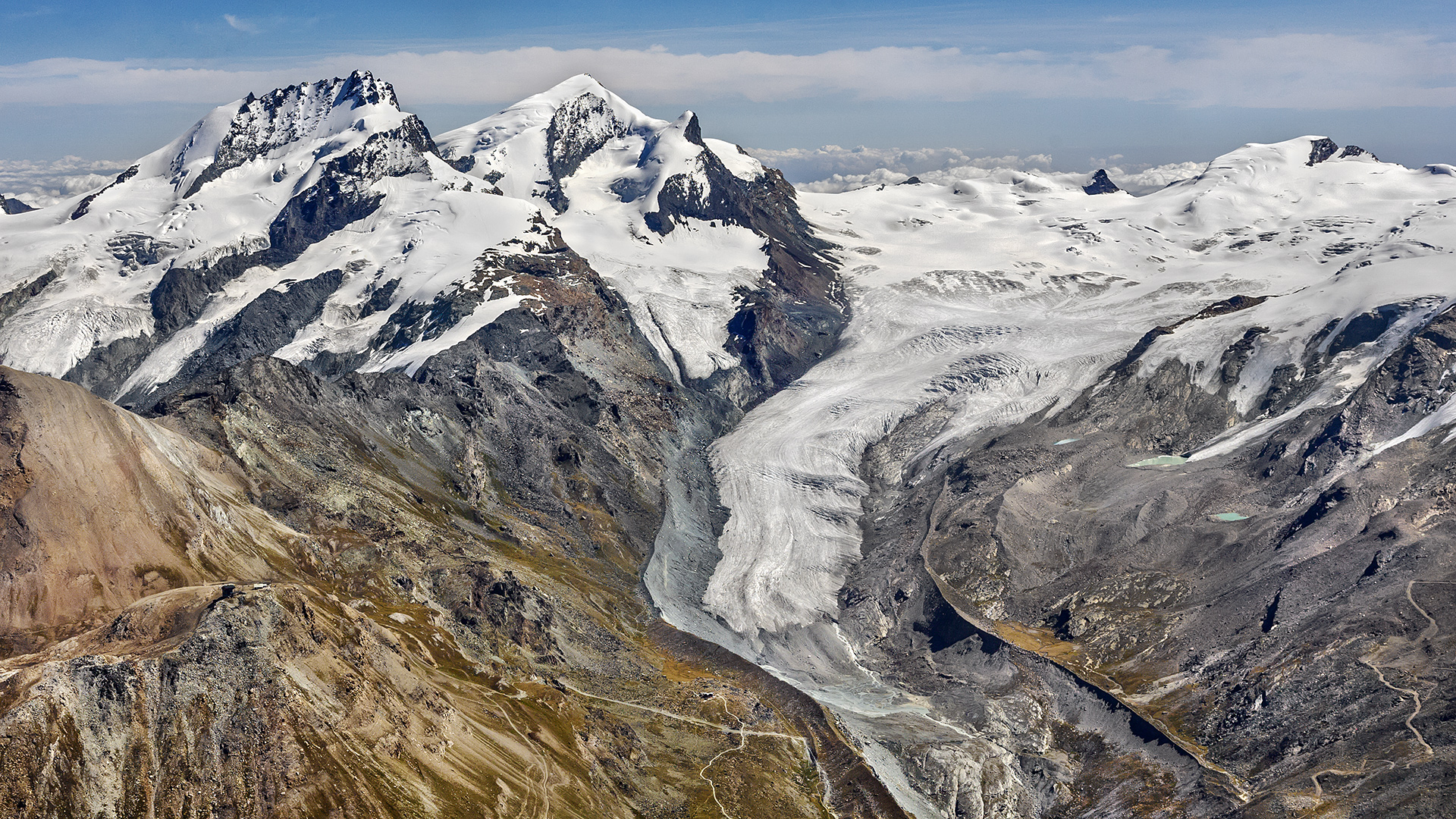 Findelgletscher mit Rumpfischhorn und Strahlhorn.