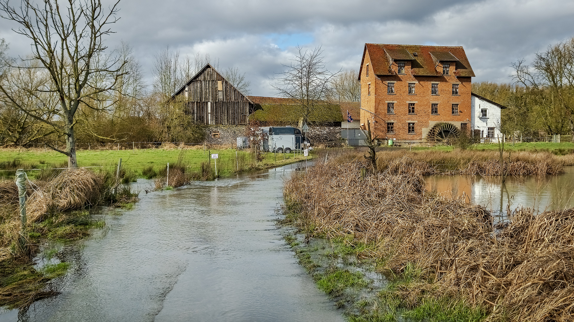 Neumühle bei Trais-Horloff.